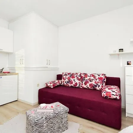 Rozy Apartment *